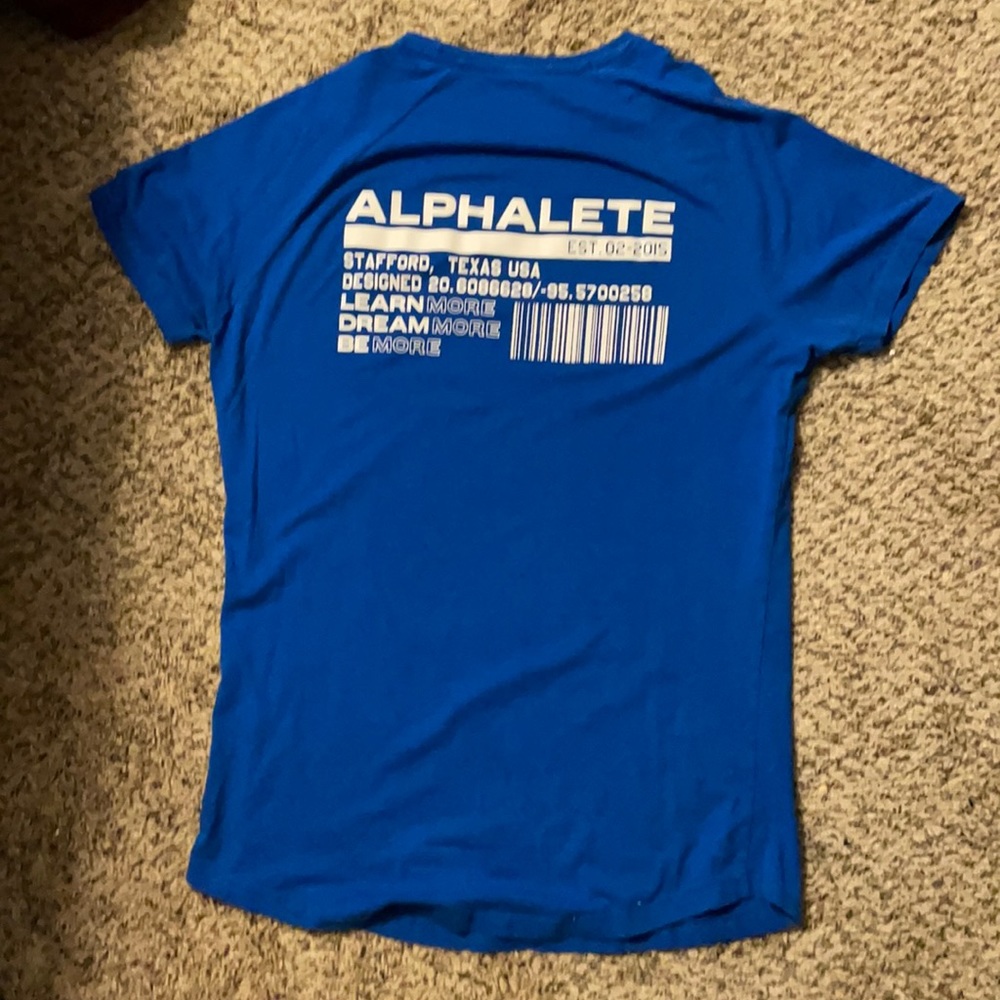 Alphalete T-shirt